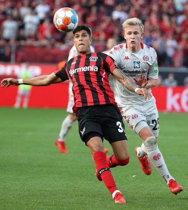 柏林联合不败战绩延续，1-1逼平弗赖堡力保积分